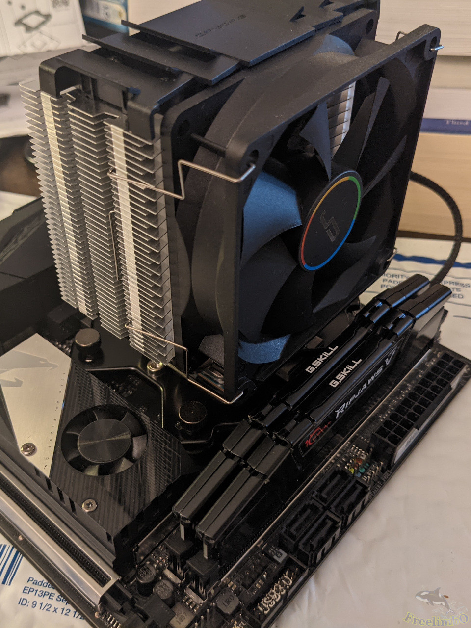 /img/2021-08-21a/X570-I_tower-fan.jpg